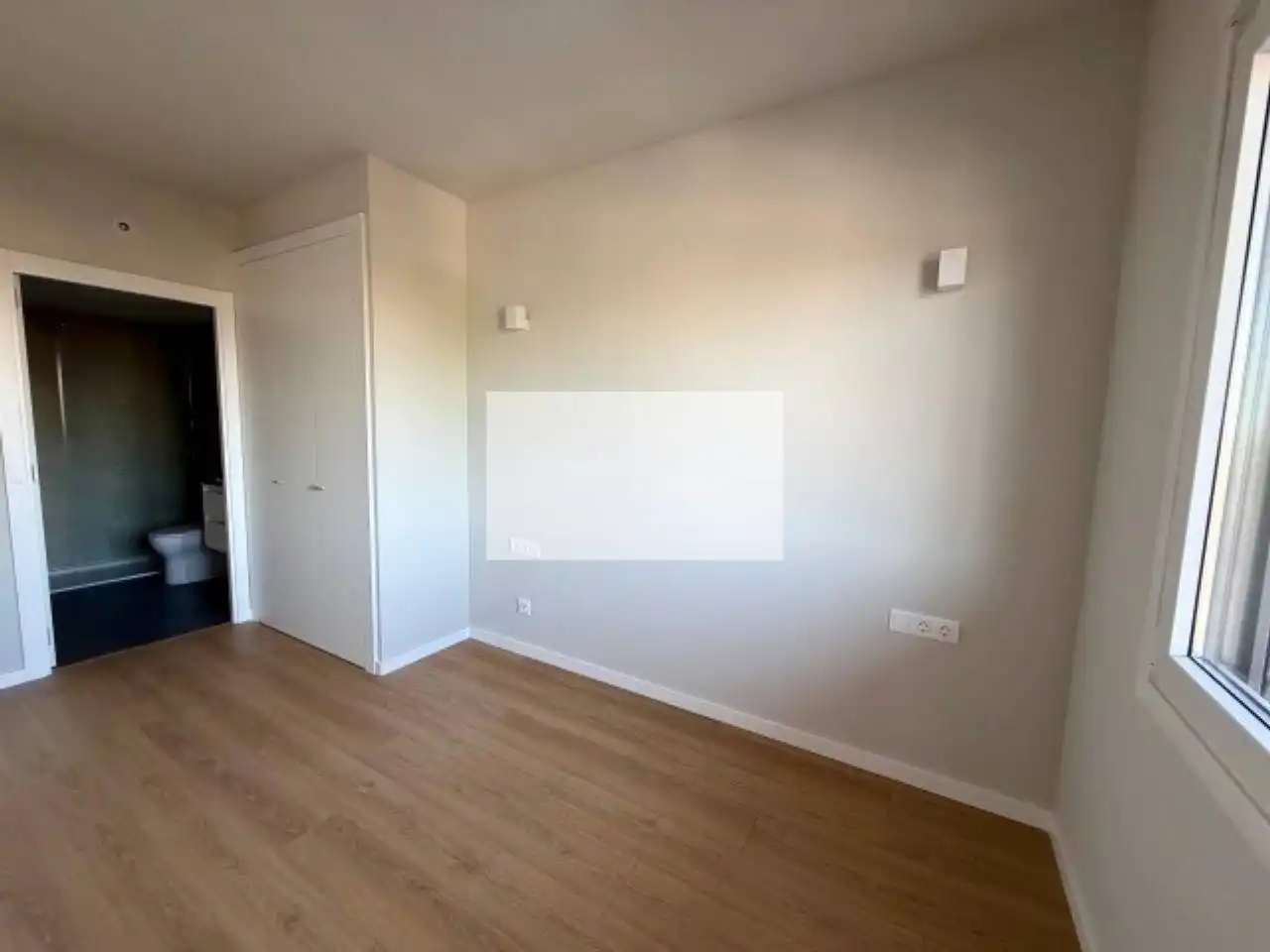 Bedroom of Flat for rent in Terrassa  with Air Conditioner, Heating and Parquet flooring
