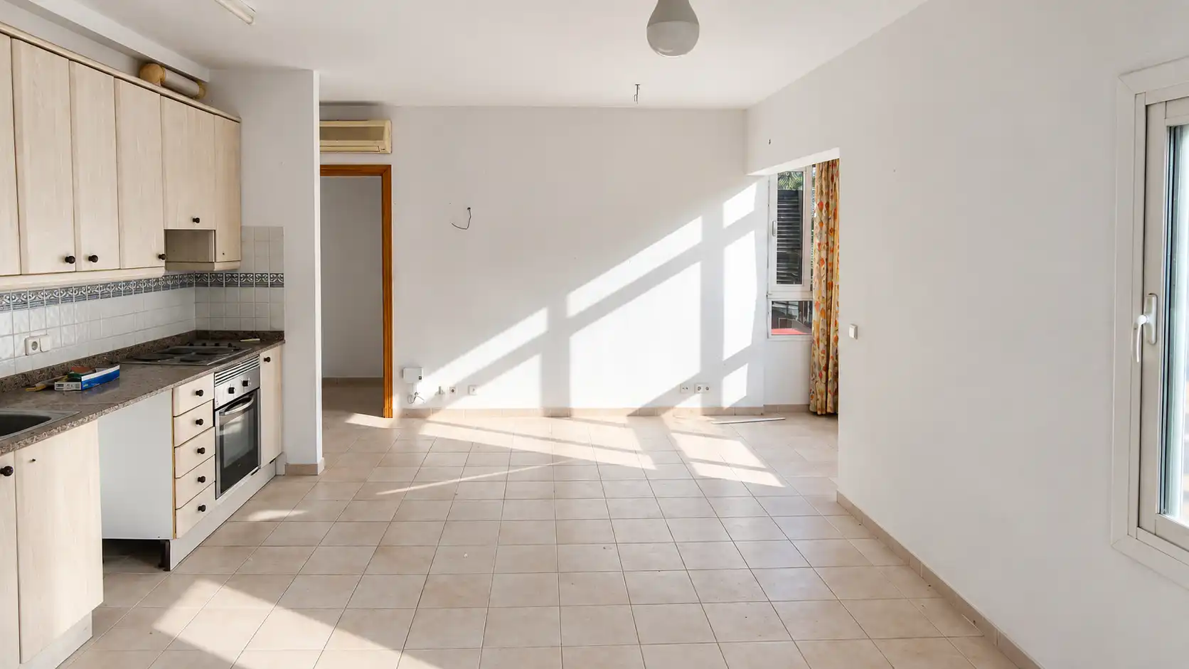 Appartamento con terrazza in vendita a Carrer de Mestral, imagen 2