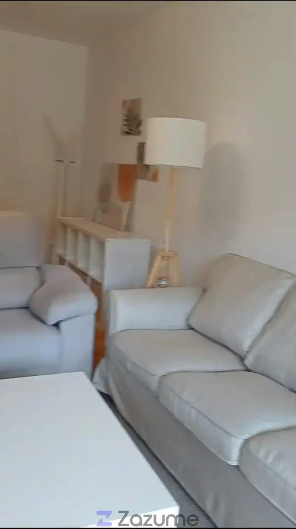 Sala de estar de Apartamento de alquiler en  Pamplona / Iruña con Calefacción, Parquet y Amueblado