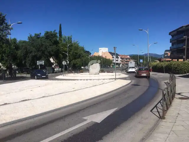 Vista exterior de Oficina en venda en Collado Villalba amb Calefacció