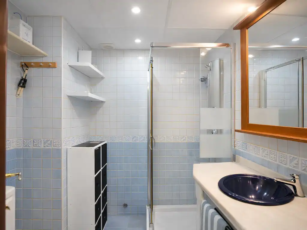 Bathroom of Flat for sale in Mijas  with Air Conditioner, Terrace and Furnished