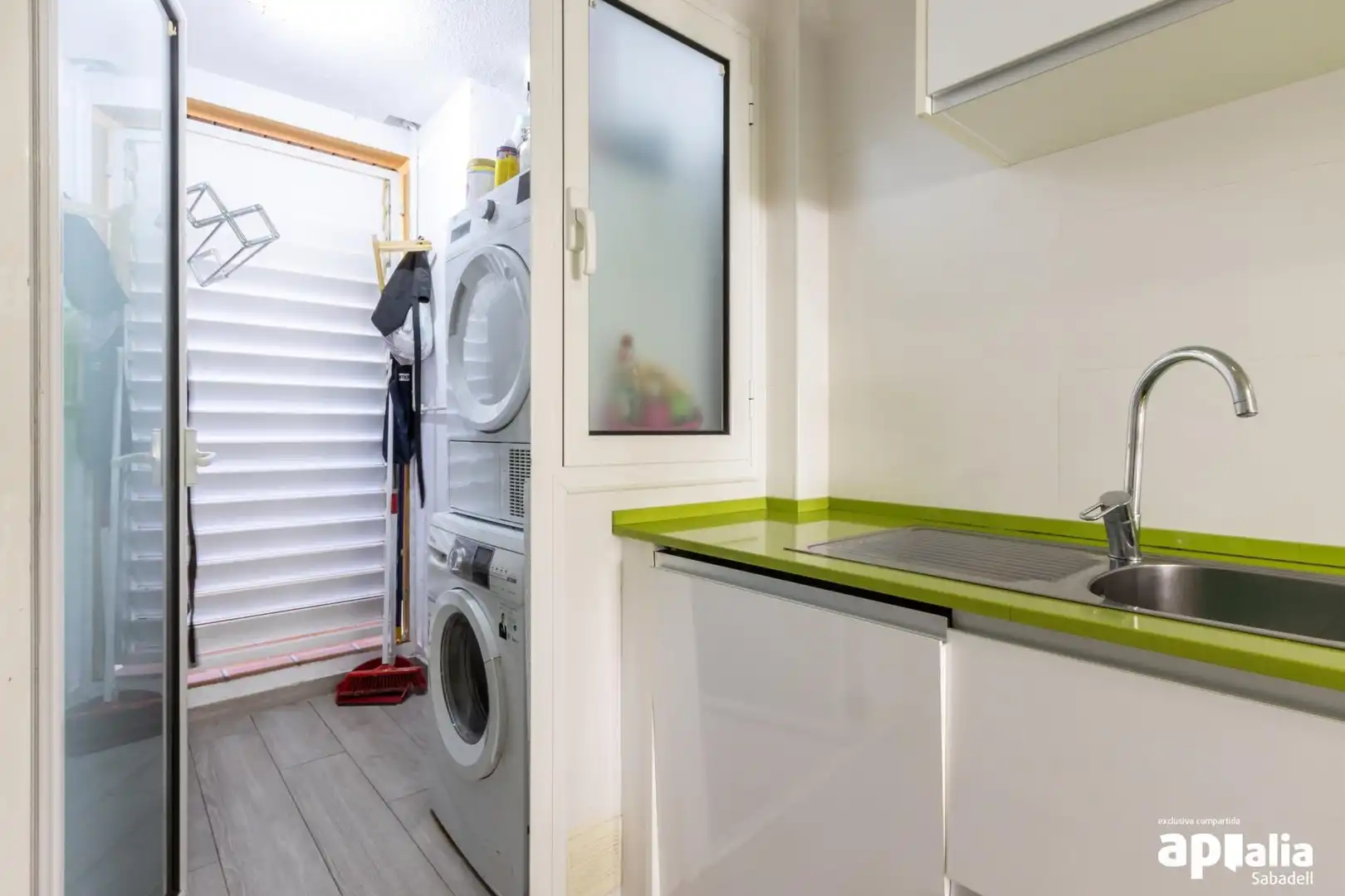 Cocina de Dúplex en venta en Sabadell con Aire acondicionado, Calefacción y Alarma