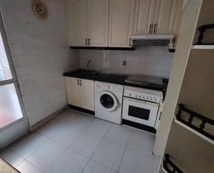 Kitchen of Flat for sale in Zamora Capital   with Heating, Parquet flooring and Balcony