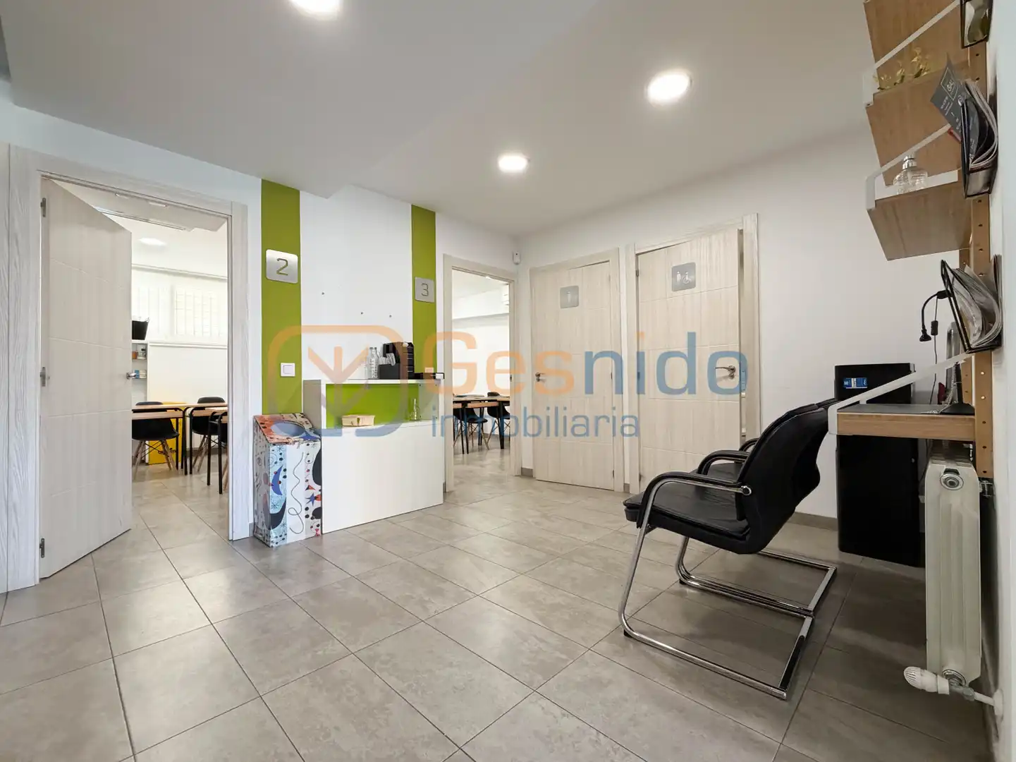 Commercial properties for rent in Segovia  with Air Conditioner