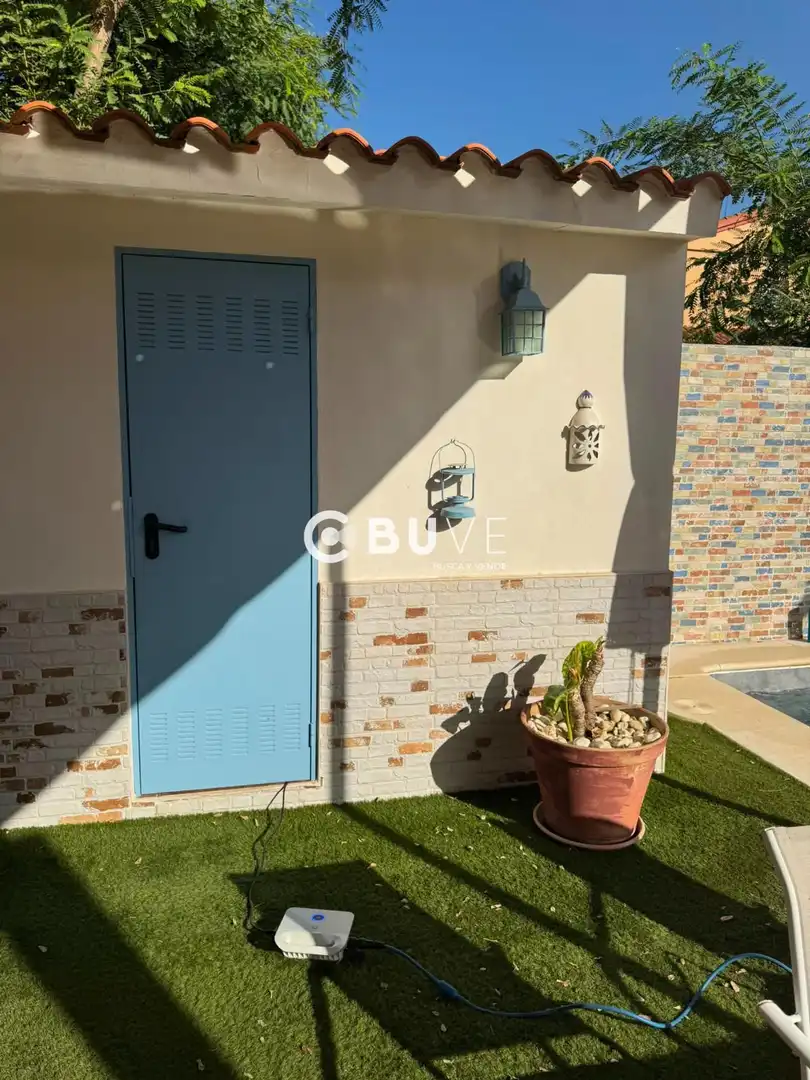 Vista exterior de Casa o chalet en venta en Espartinas con Aire acondicionado, Calefacción y Terraza