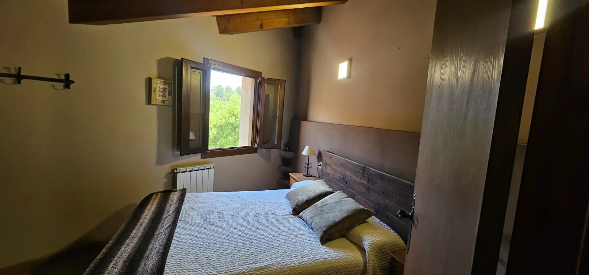 Habitación de Dúplex en venta en El Pont de Suert con Calefacción, Parquet y Amueblado
