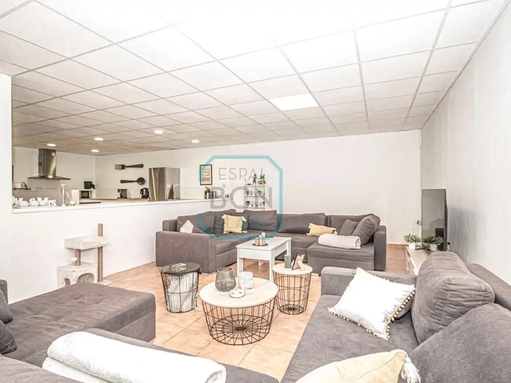 Haus oder Chalet zum Verkauf in Calafell mit Klimaanlage, Schwimmbad und Balkon
