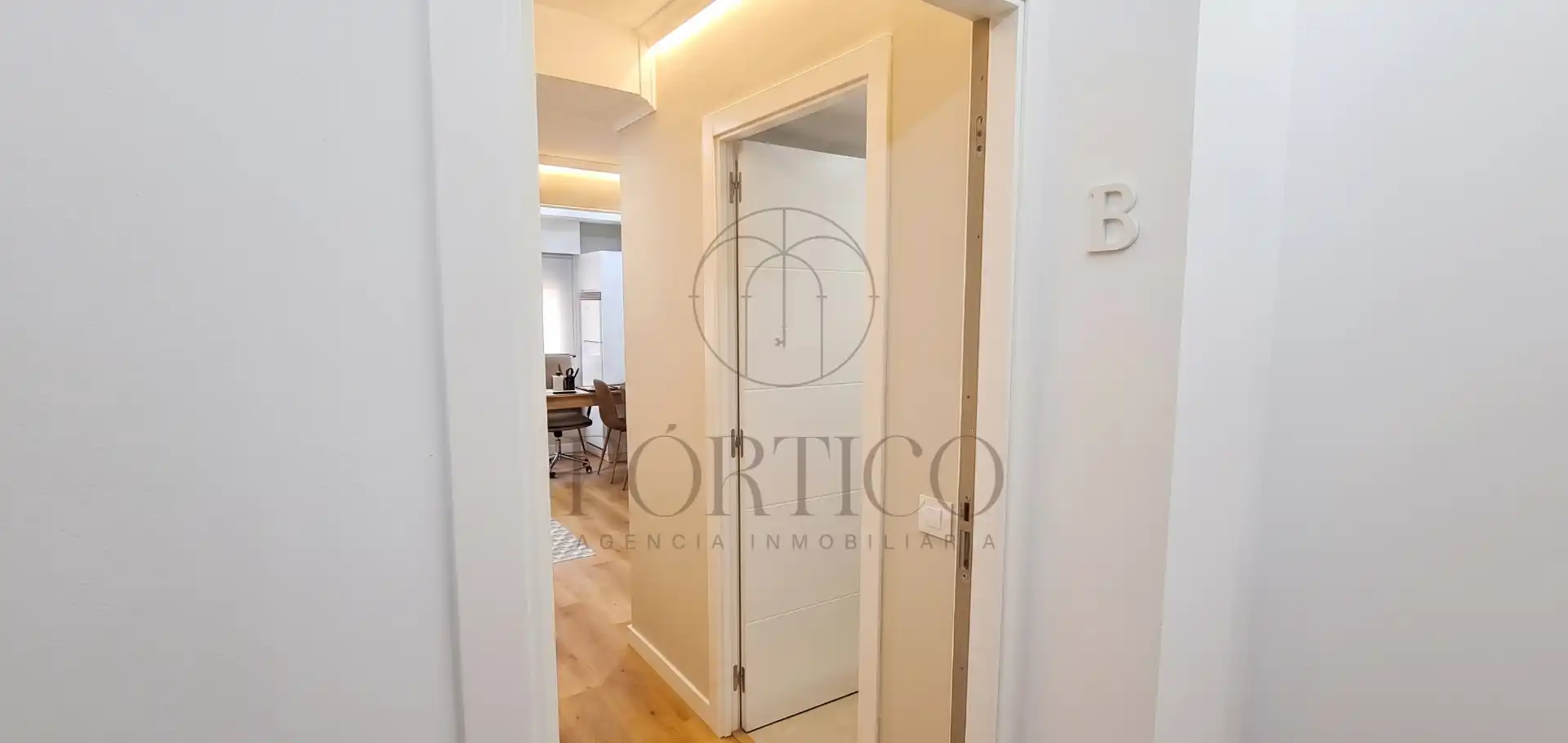 Apartamento de alquiler en Vigo  con Calefacción y Amueblado