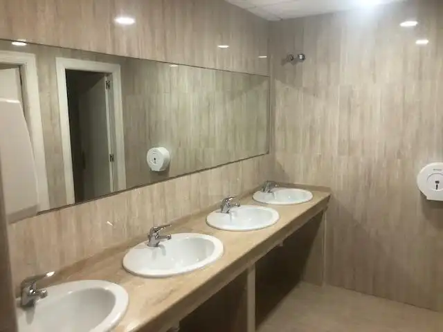 Baño de Oficina en venta en Tomares con Aire acondicionado y Calefacción