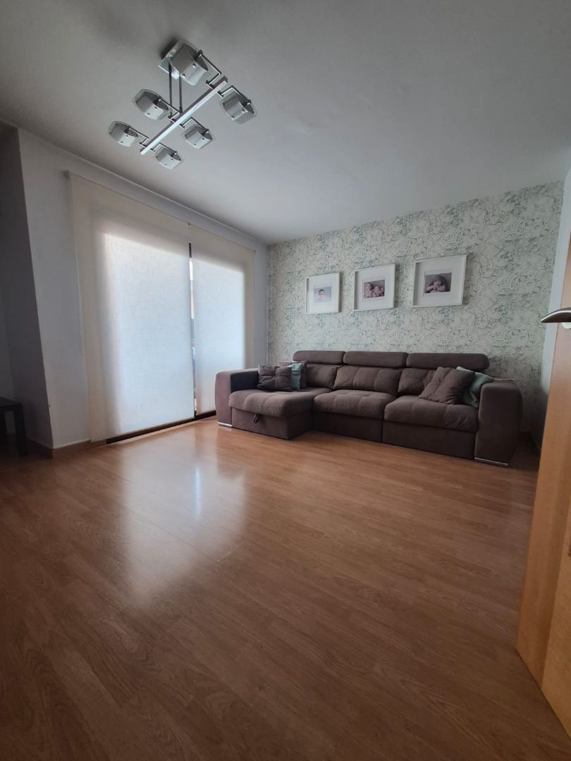 Living room of Flat for sale in Binissalem  with Air Conditioner, Parquet flooring and Oven