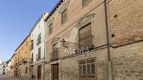 Vista exterior de Casa adosada en venda en Pastrana amb Calefacció, Terrassa i Balcó