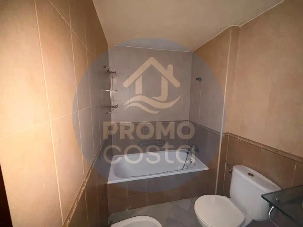 Bathroom of Flat for sale in Beas