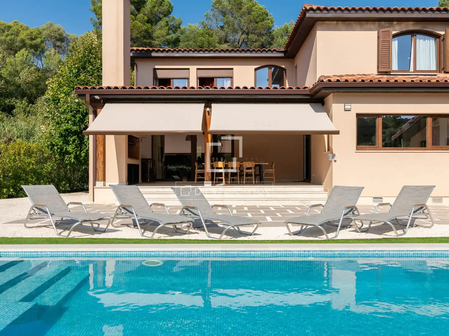 Exterior view of Houses for sale in Sant Cugat del Vallès  with Air Conditioner, Heating and Private garden