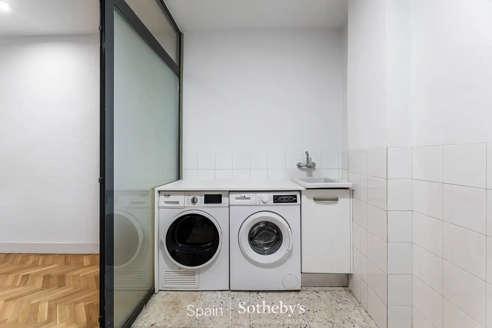 Bathroom of Houses for rent in Madrid  with Air Conditioner, Heating and Private garden