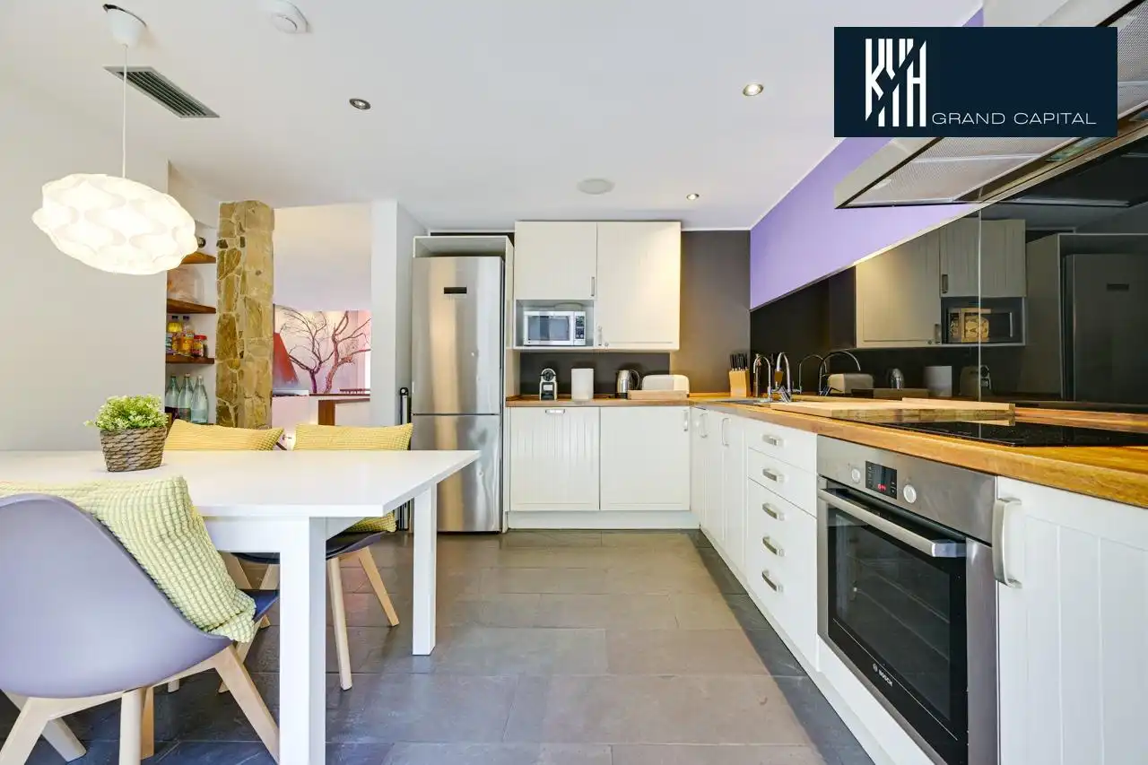 Detached house with pool for sale in Carrer Carrer Alexandria, imagen 40