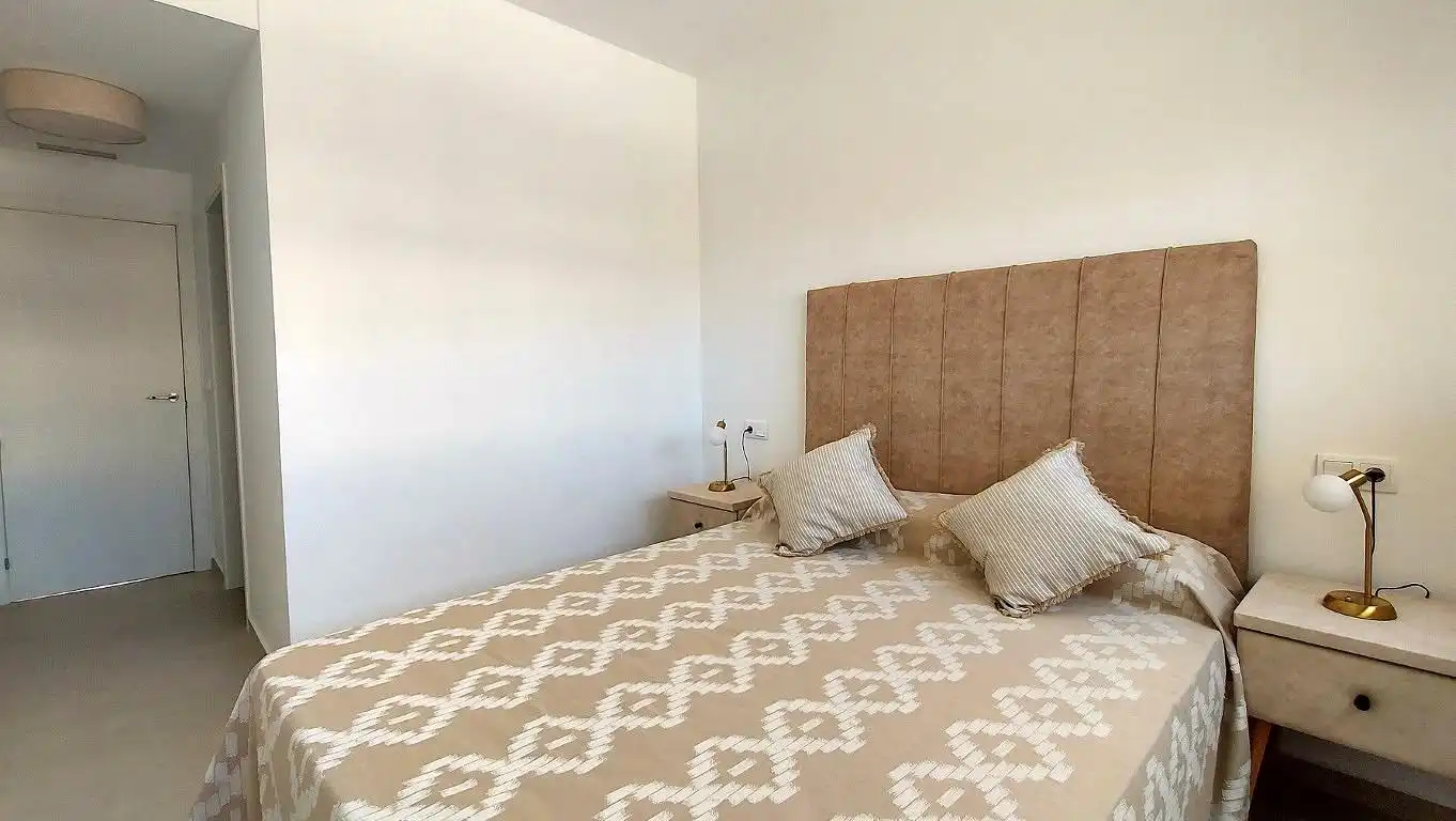 Habitación de Ático en venta en San Miguel de Salinas con Aire acondicionado, Calefacción y Terraza