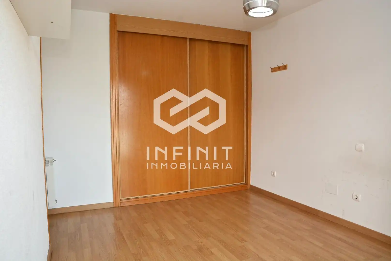 Habitación de Piso en venta en Guadalajara con Calefacción, Terraza y Trastero