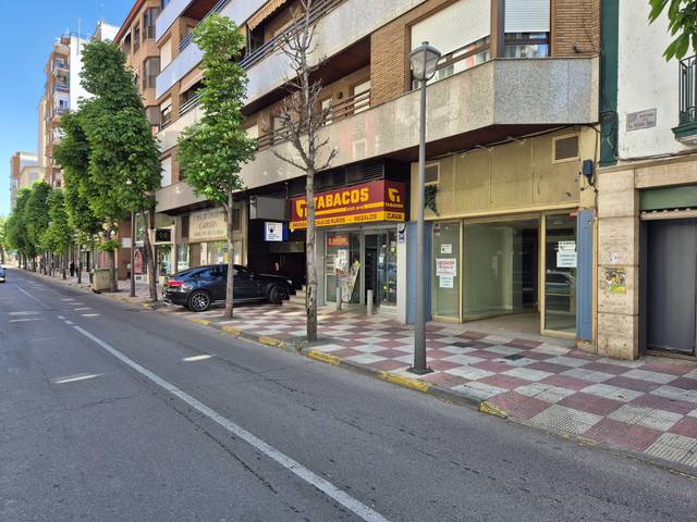 Local comercial en Alquiler en Calle Doctor Muñoz Urra en Centro - Corte Inglés