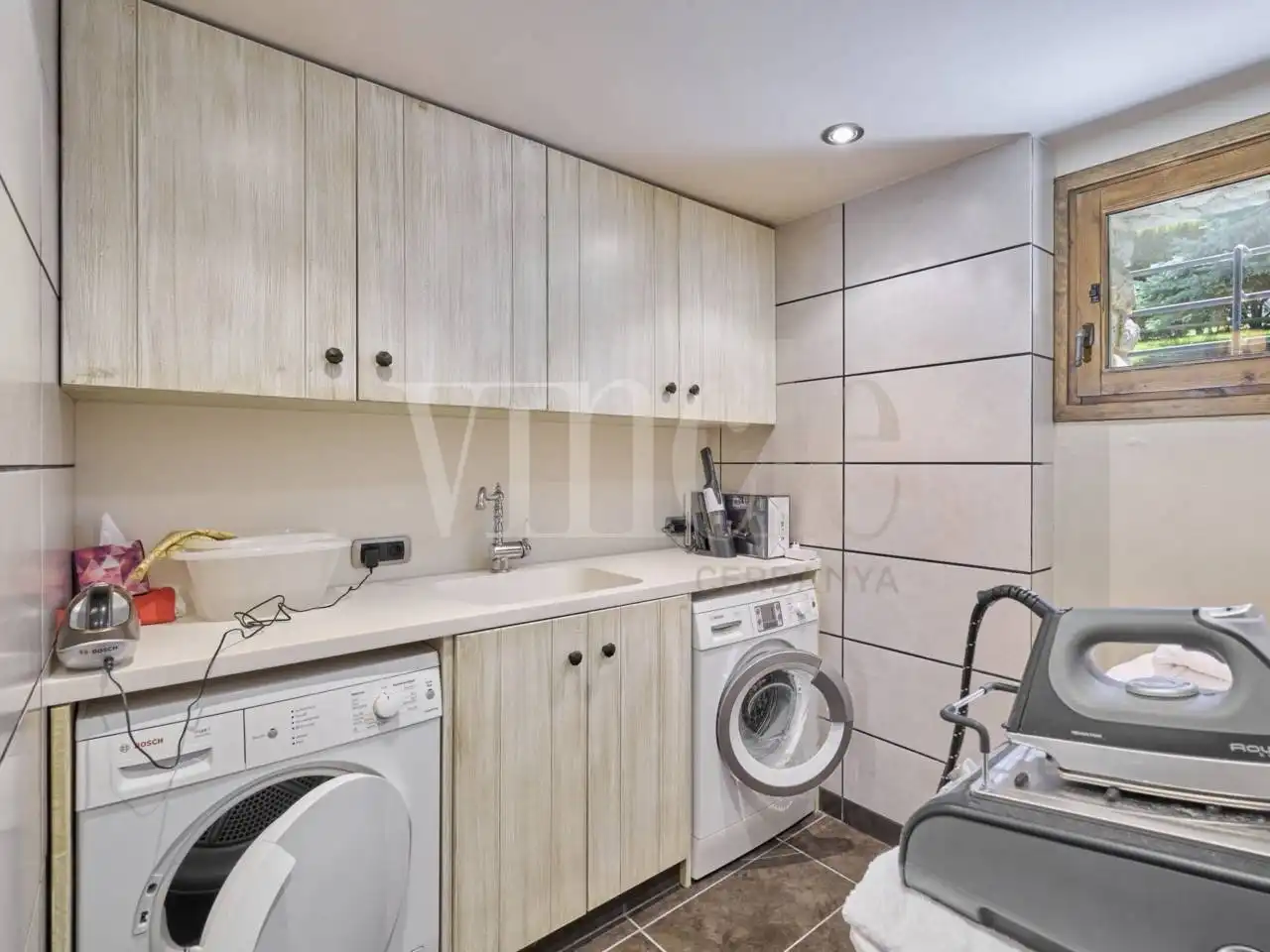 Kitchen of Houses for sale in Alp  with Heating and Parquet flooring