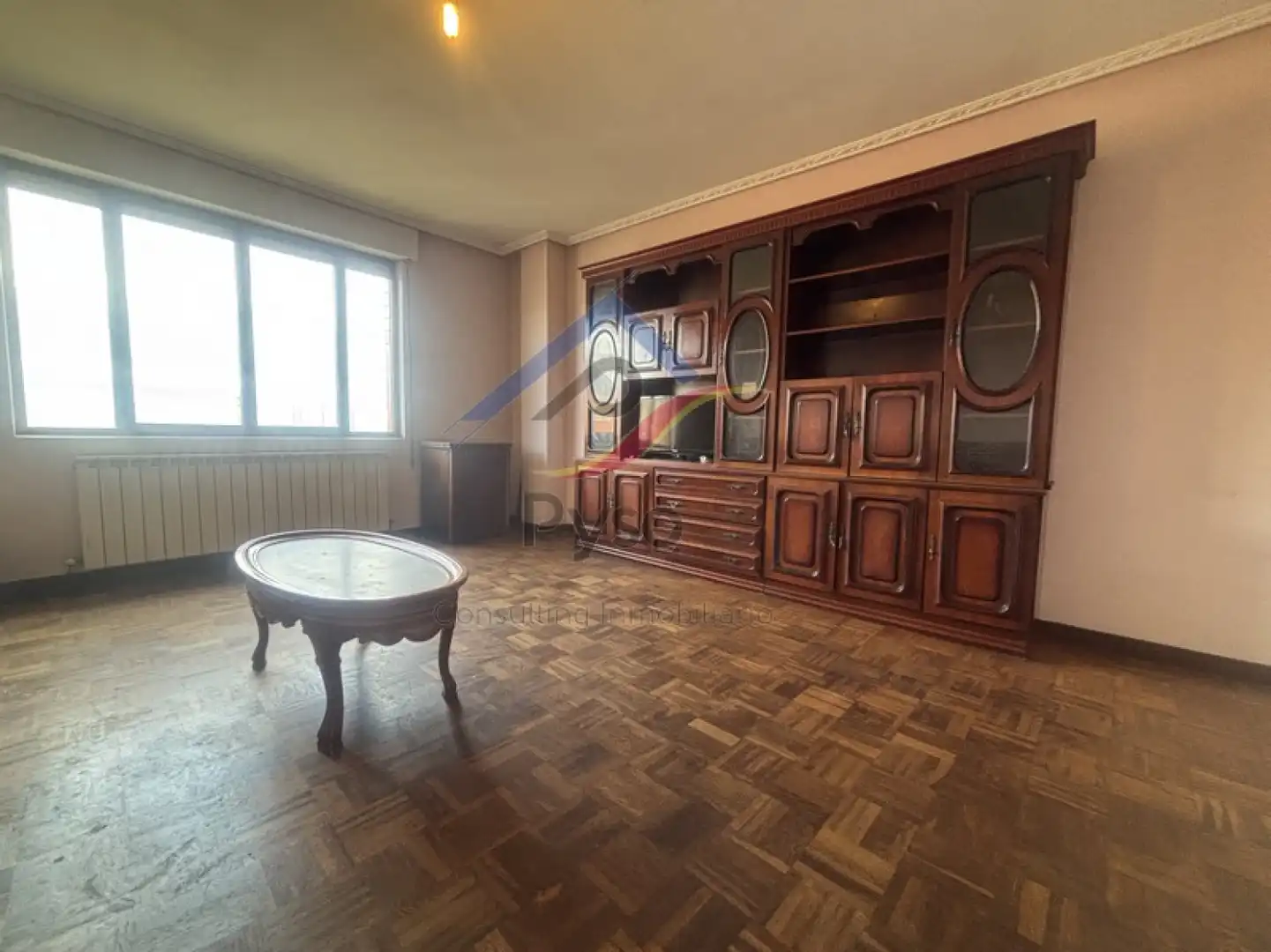 Sala d'estar de Casa o xalet en venda en Santander amb Parquet