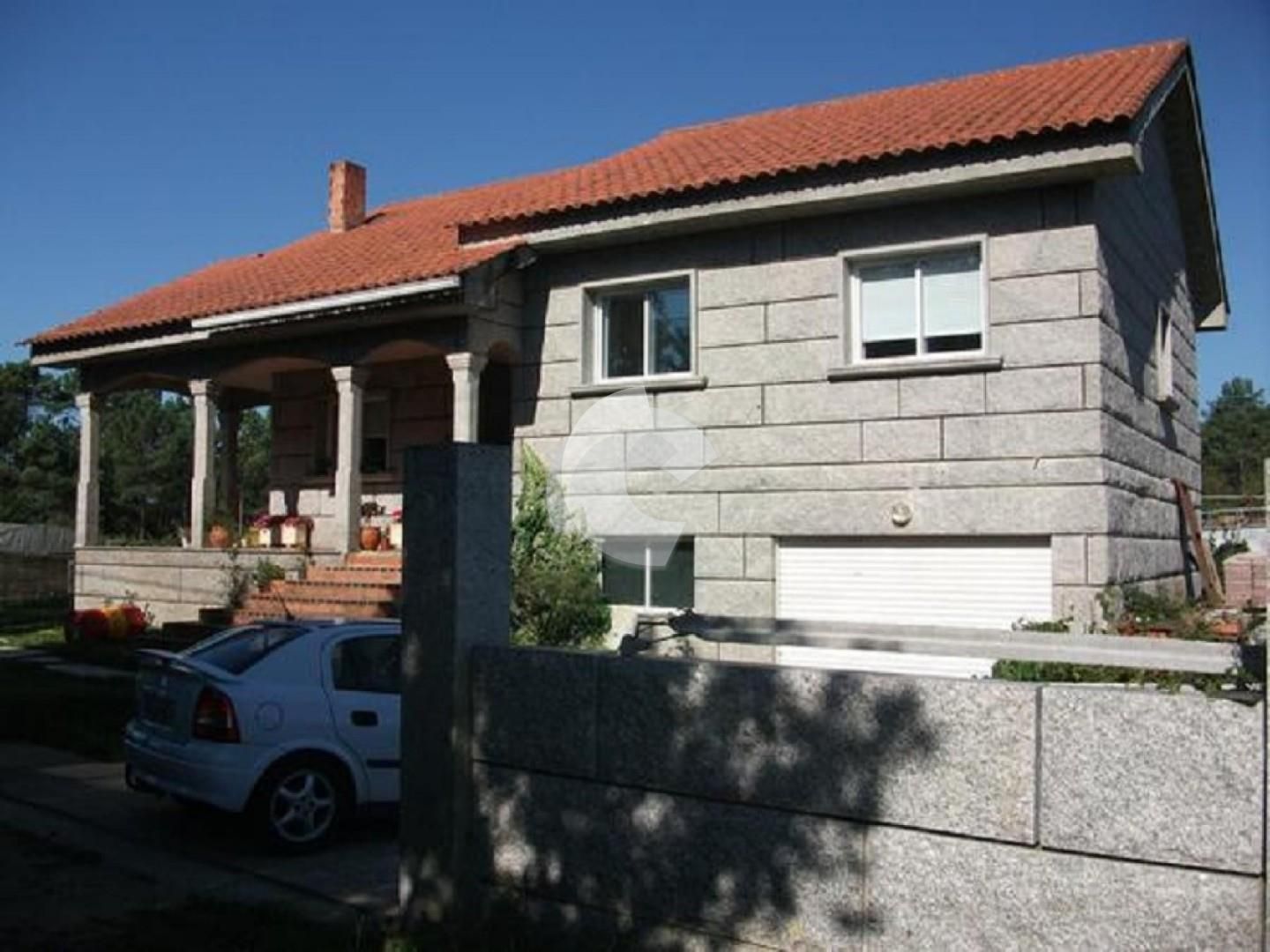 Vista exterior de Casa o xalet en venda en Tomiño amb Jardí privat
