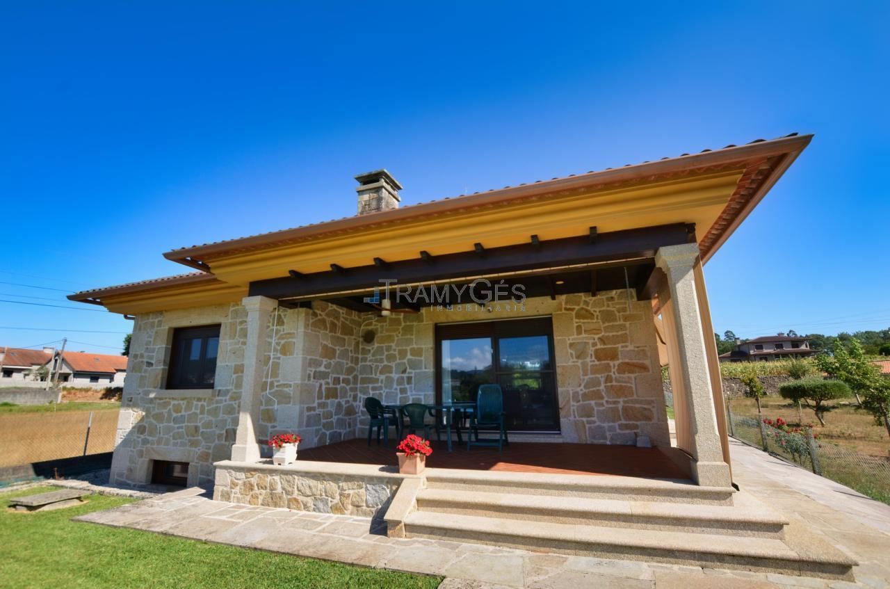 Außenansicht von Haus oder Chalet zum verkauf in Tomiño mit Heizung, Privatgarten und Terrasse