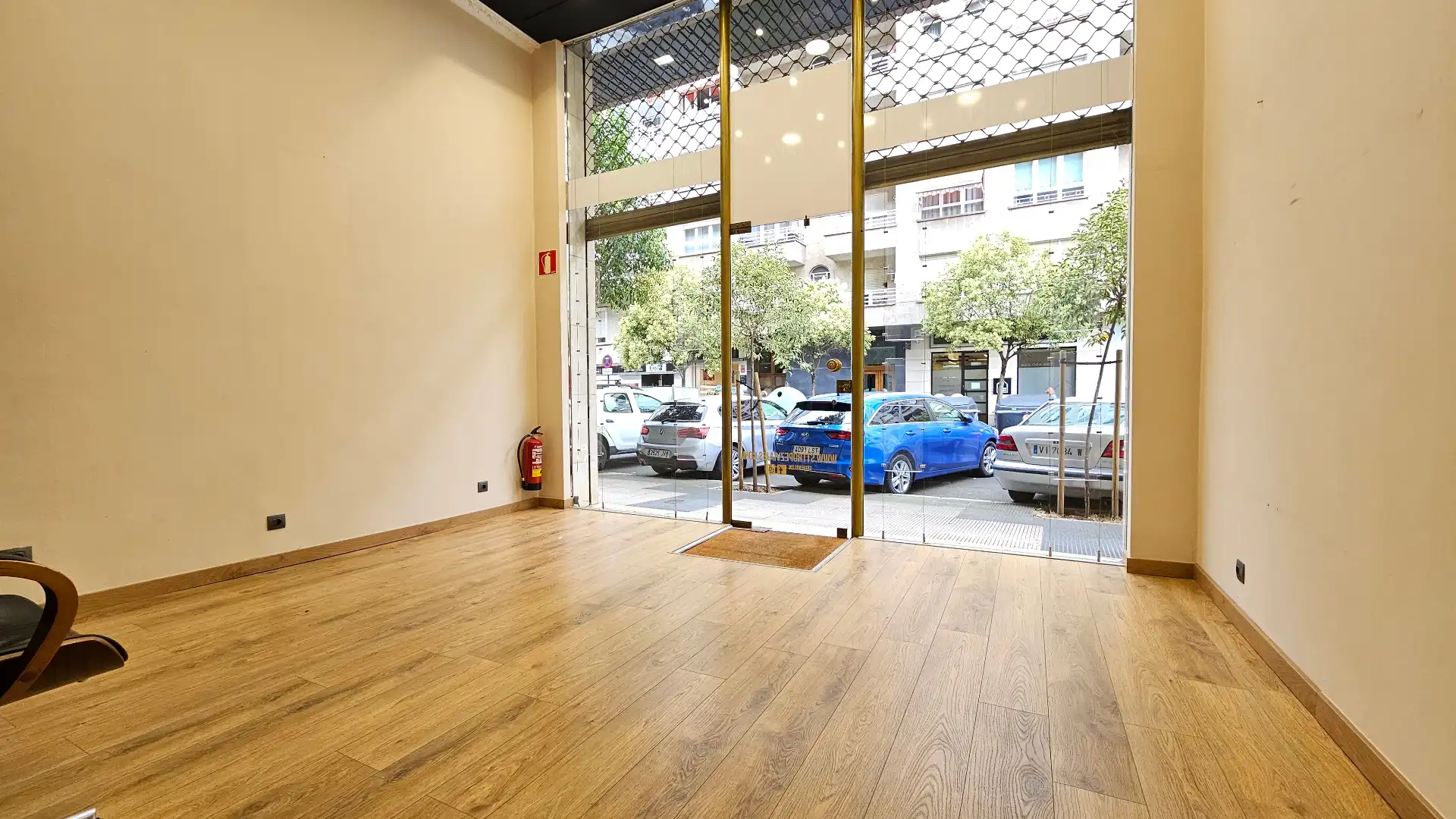 Local en venta en Vitoria - Gasteiz con Calefacción y Parquet