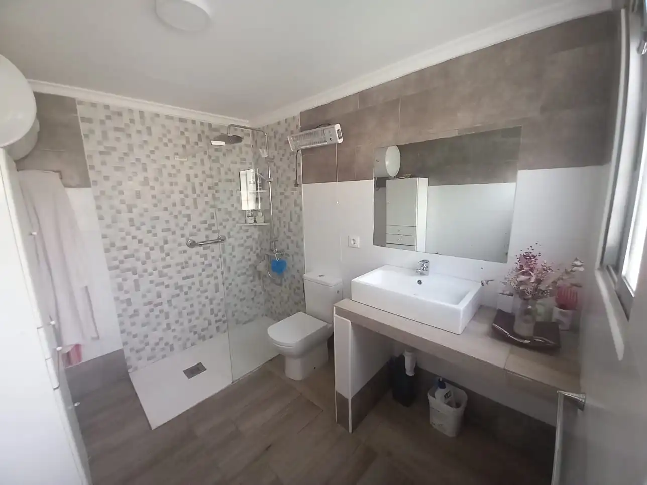 Bathroom of Houses for sale in Córdoba  with Air Conditioner, Heating and Private garden