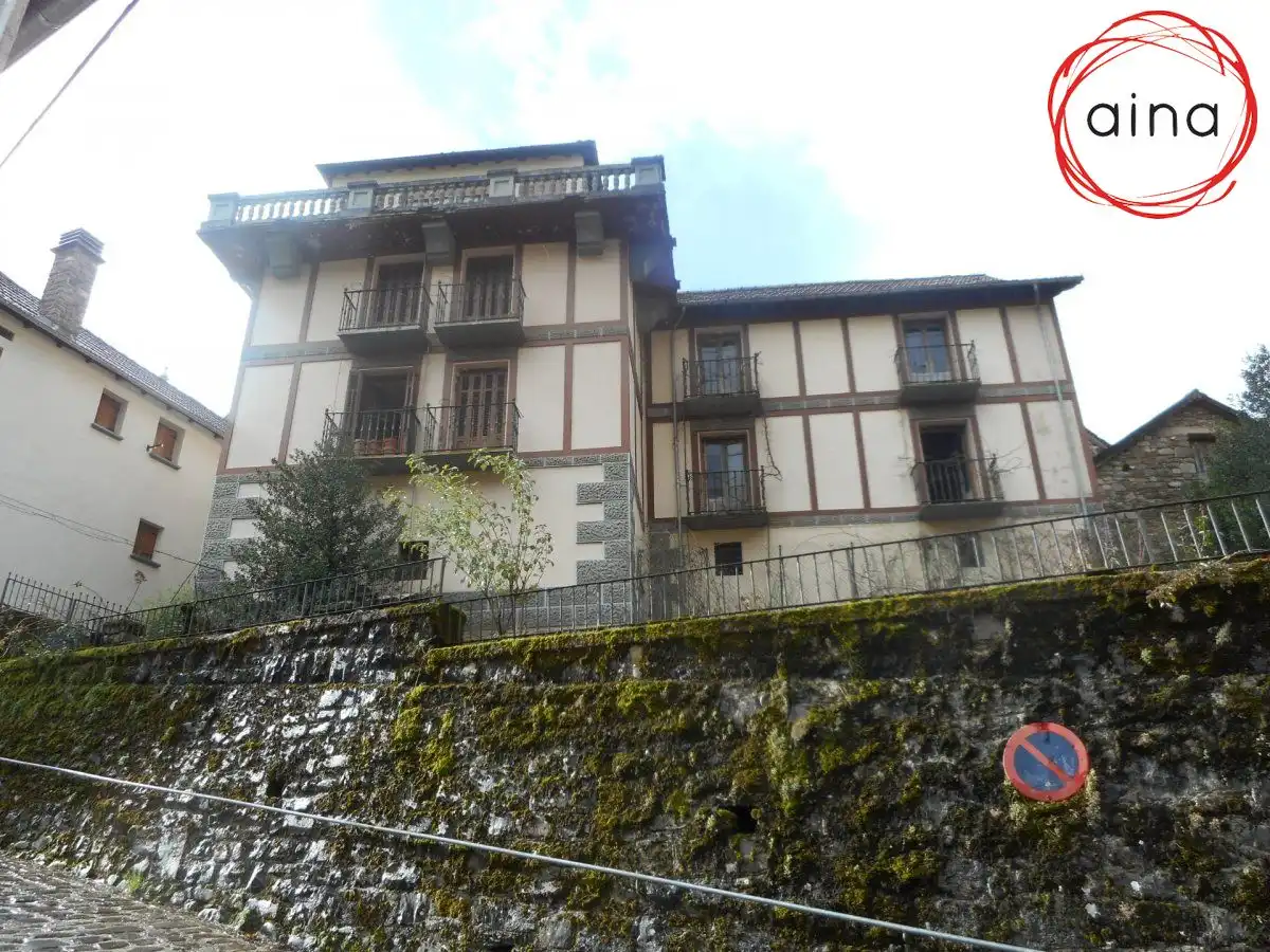 Exterior view of Country homes for sale in Uztárroz / Uztarroze  with Private garden, Terrace and Furnished