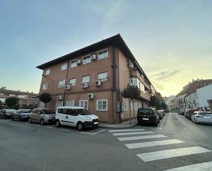 Vista exterior de Pis en venda en Velilla de San Antonio amb Aire condicionat, Calefacció i Terrassa