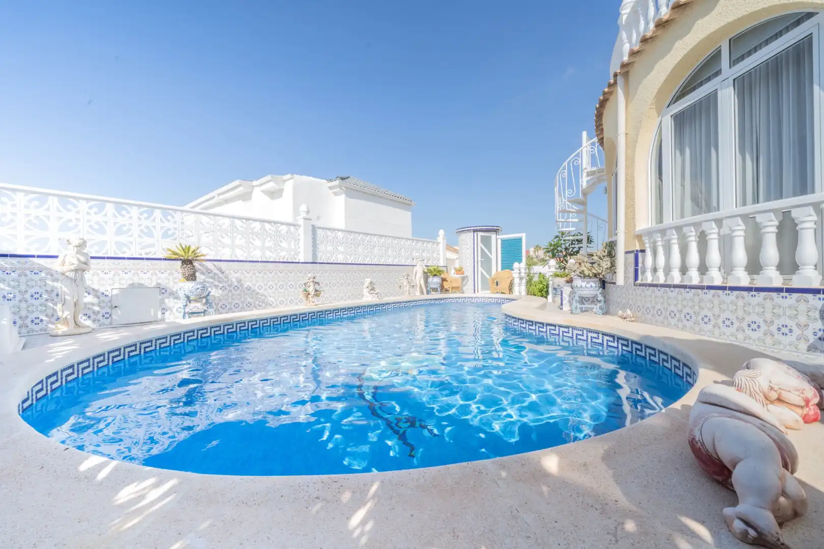 House with garden for sale in Orihuela Costa