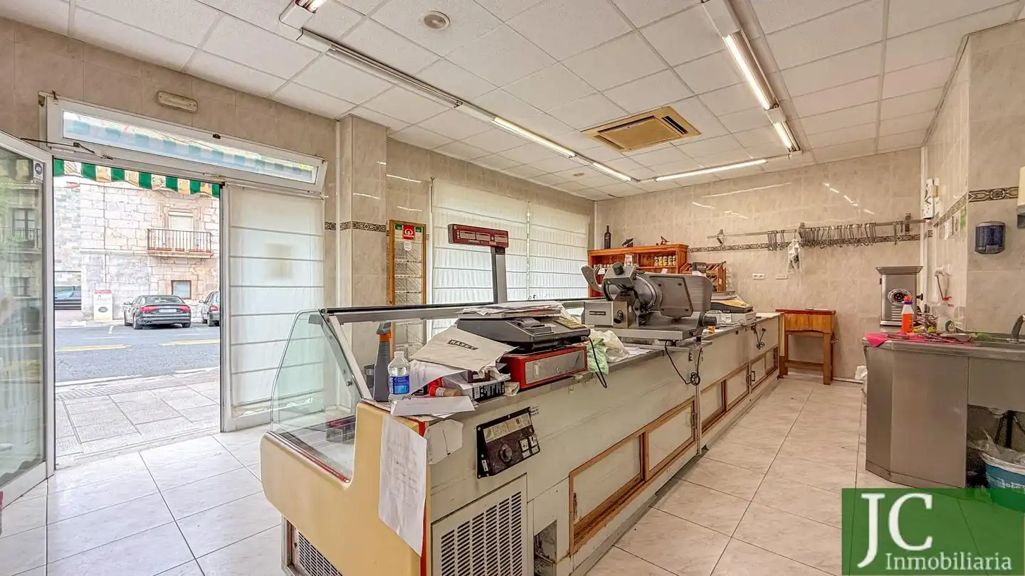 Local comercial en venda a paseo del baron de adzaneta 15, imagen 3