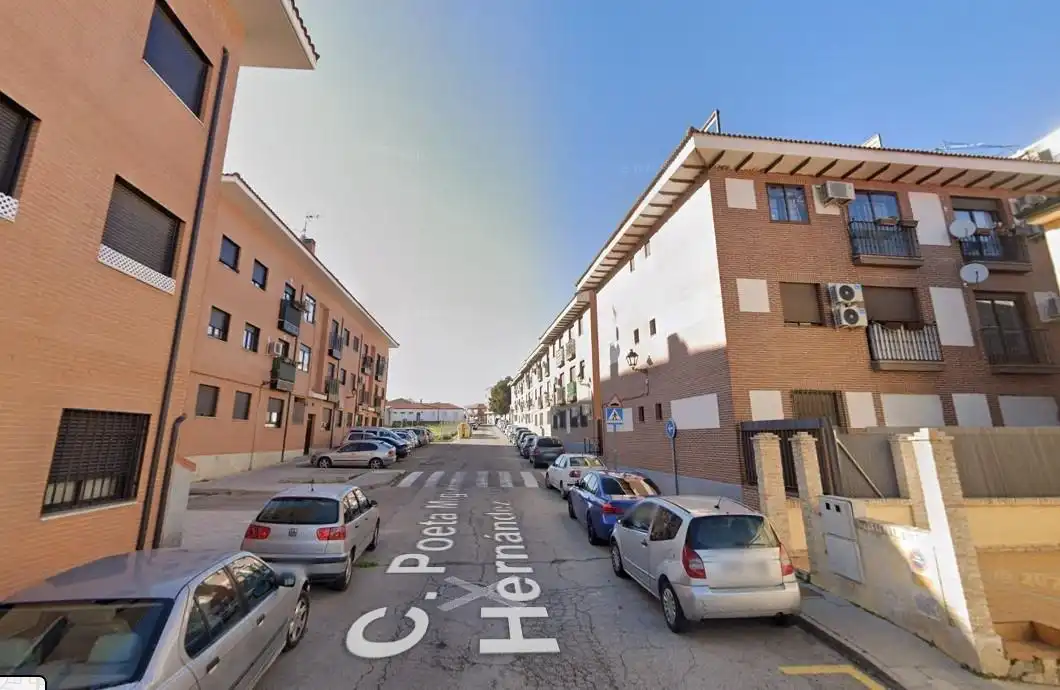 Flat for sale in Calle POETA MIGUEL HERNANDEZ