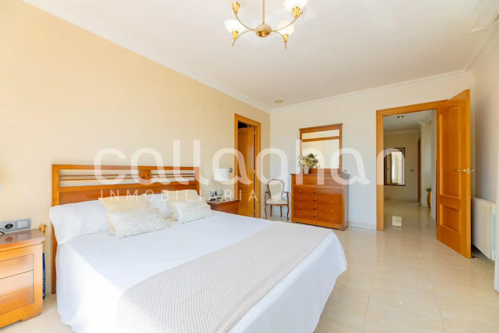 Dormitori de Casa o xalet en venda en Sagunto / Sagunt amb Calefacció, Jardí privat i Terrassa