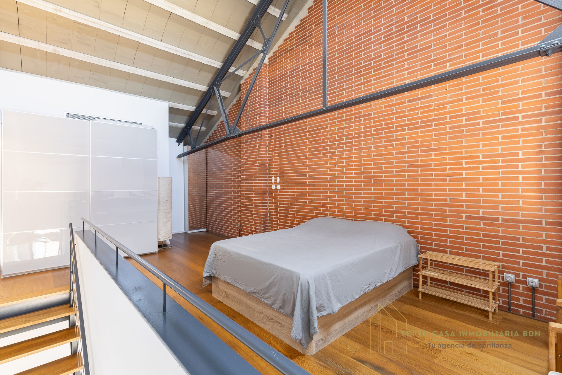 Bedroom of Duplex for sale in  Barcelona Capital  with Air Conditioner and Heating
