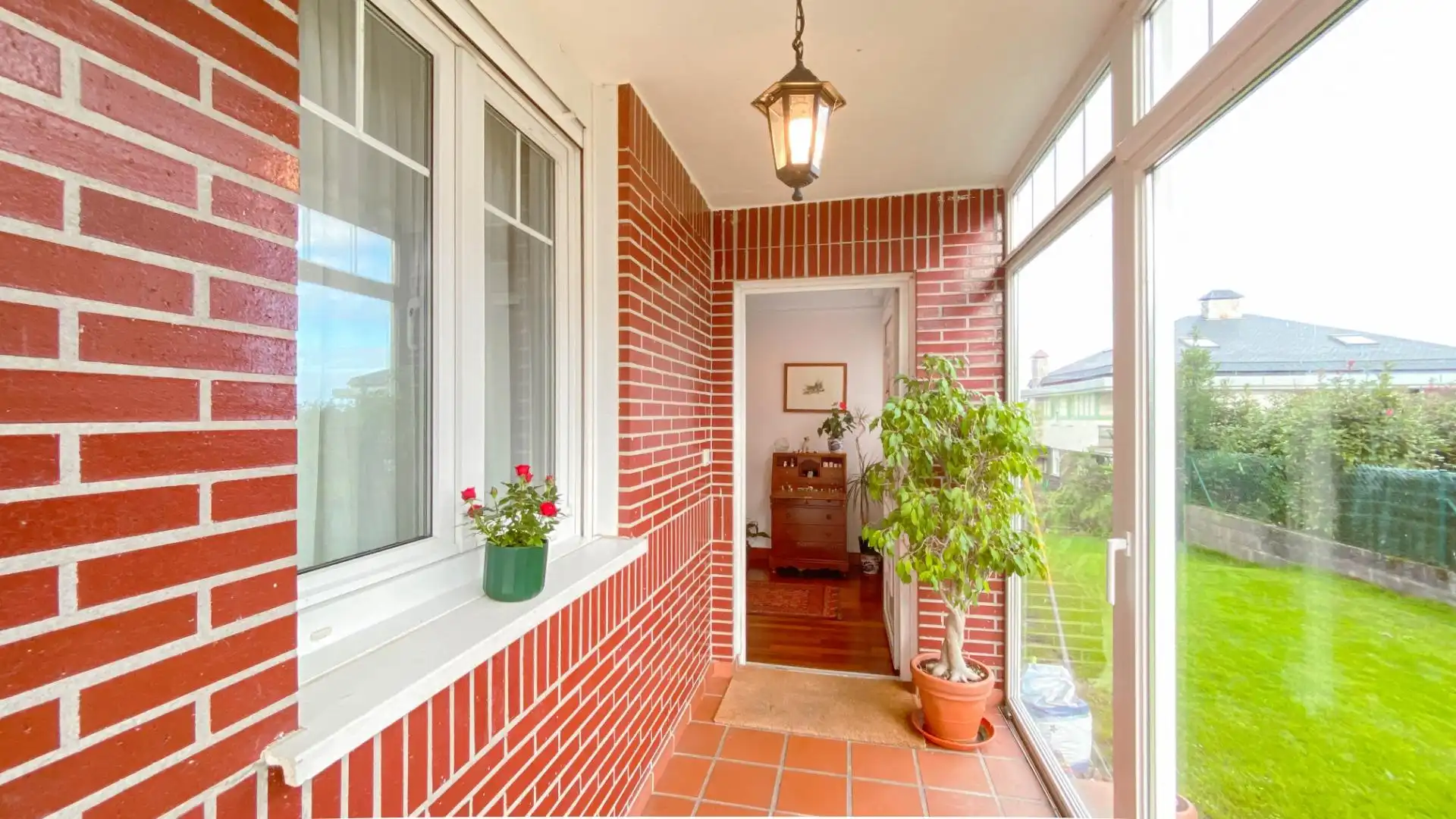 Casa adosada en venta en Santa Cruz de Bezana con Calefacción, Jardín privado y Trastero
