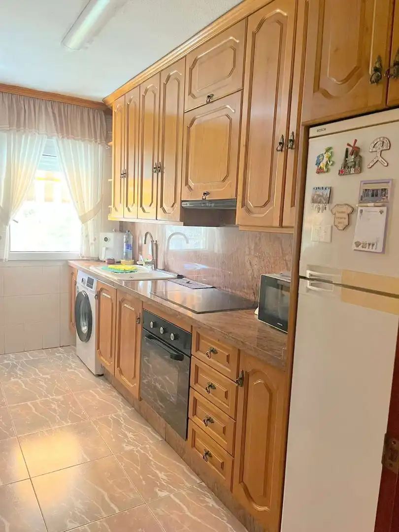Cocina de Piso en venta en Vélez-Málaga con Terraza y Piscina