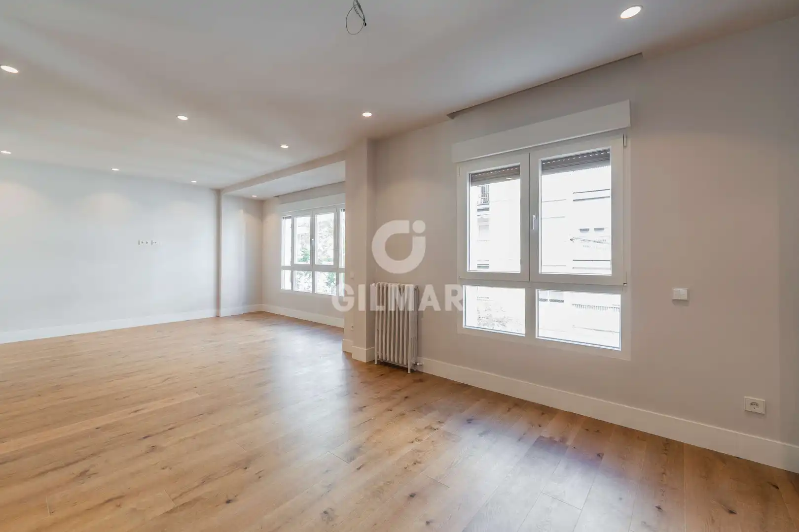 Habitación de Piso en venta en Madrid con Calefacción y Trastero