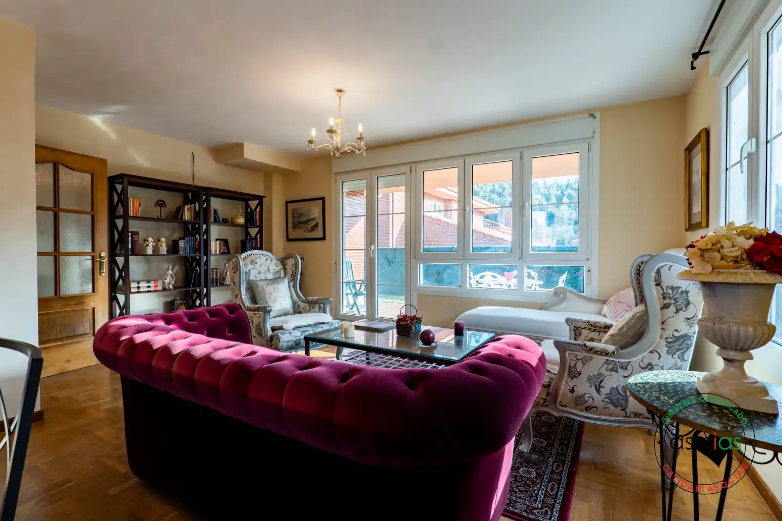 Sala de estar de Casa adosada en venta en Gozón con Calefacción, Jardín privado y Parquet