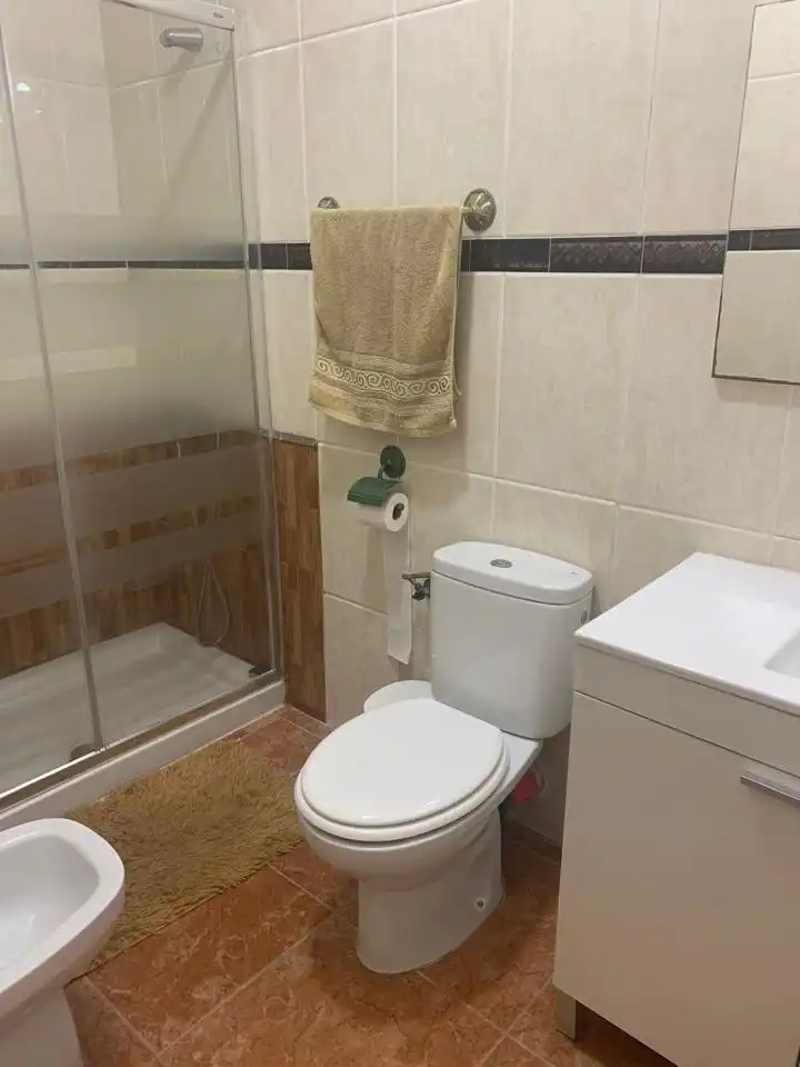 Bany de Pis de lloguer en Melilla