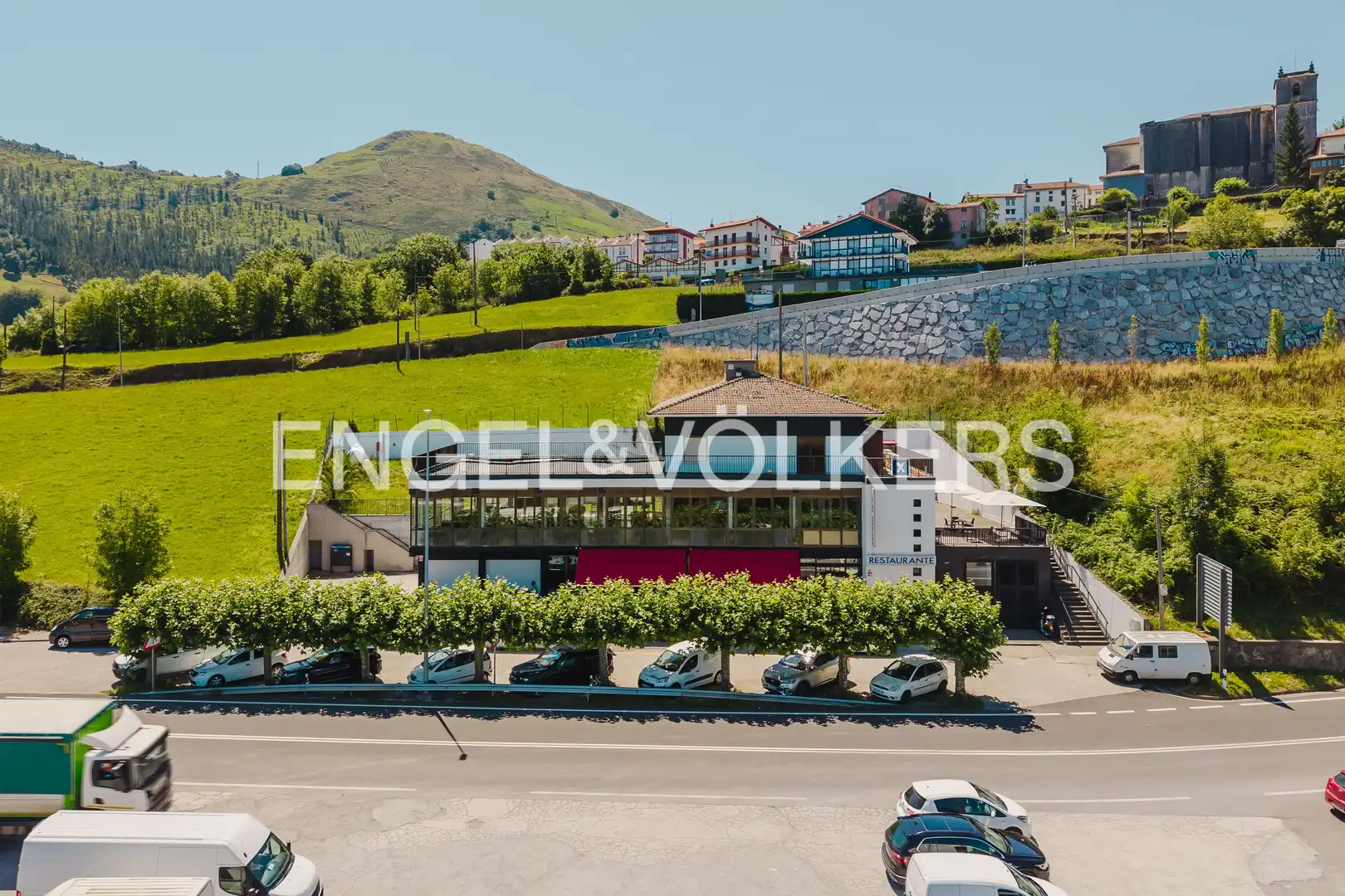 Vista exterior de Casa o chalet en venta en Deba con Calefacción, Jardín privado y Balcón