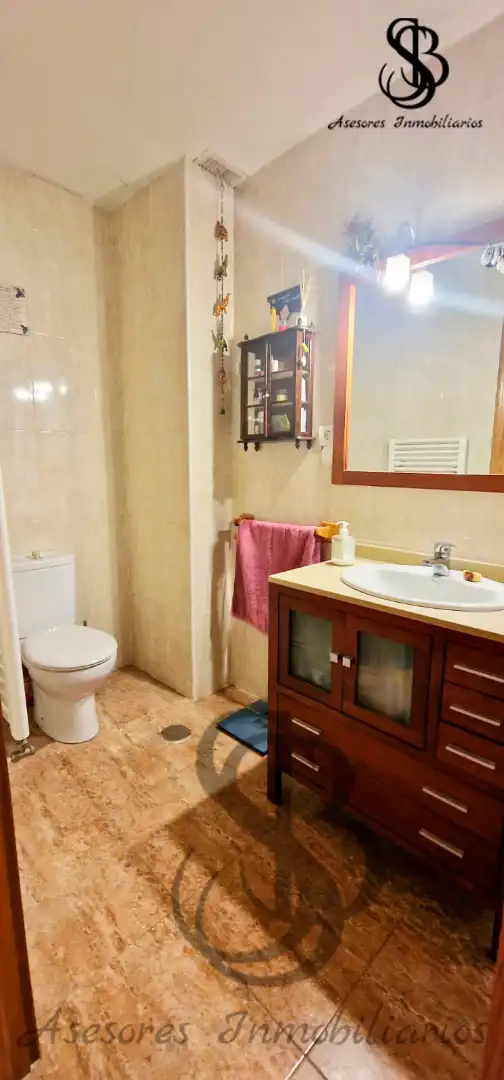 Baño de Casa adosada en venta en Alicante / Alacant con Aire acondicionado, Calefacción y Jardín privado