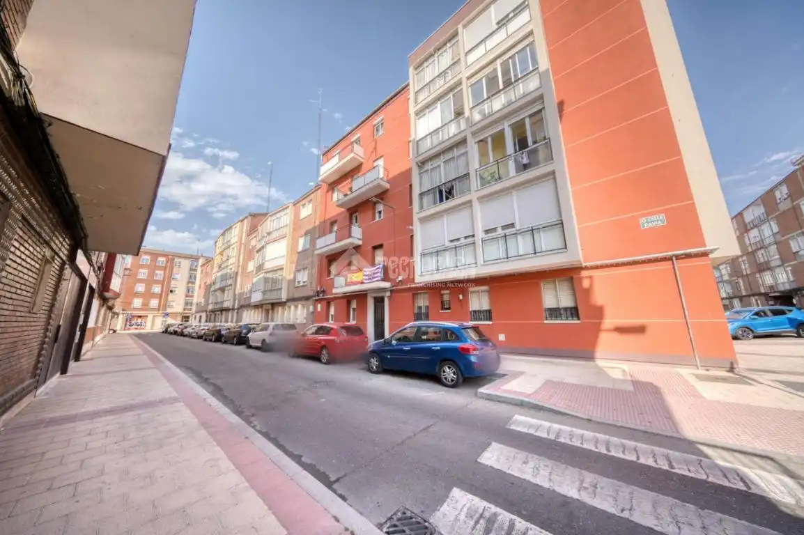 Exterior view of Flat for sale in Valladolid  with Terrace