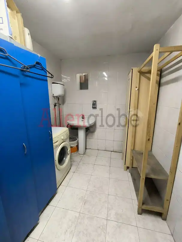 Baño de Nave industrial en venta en Illas