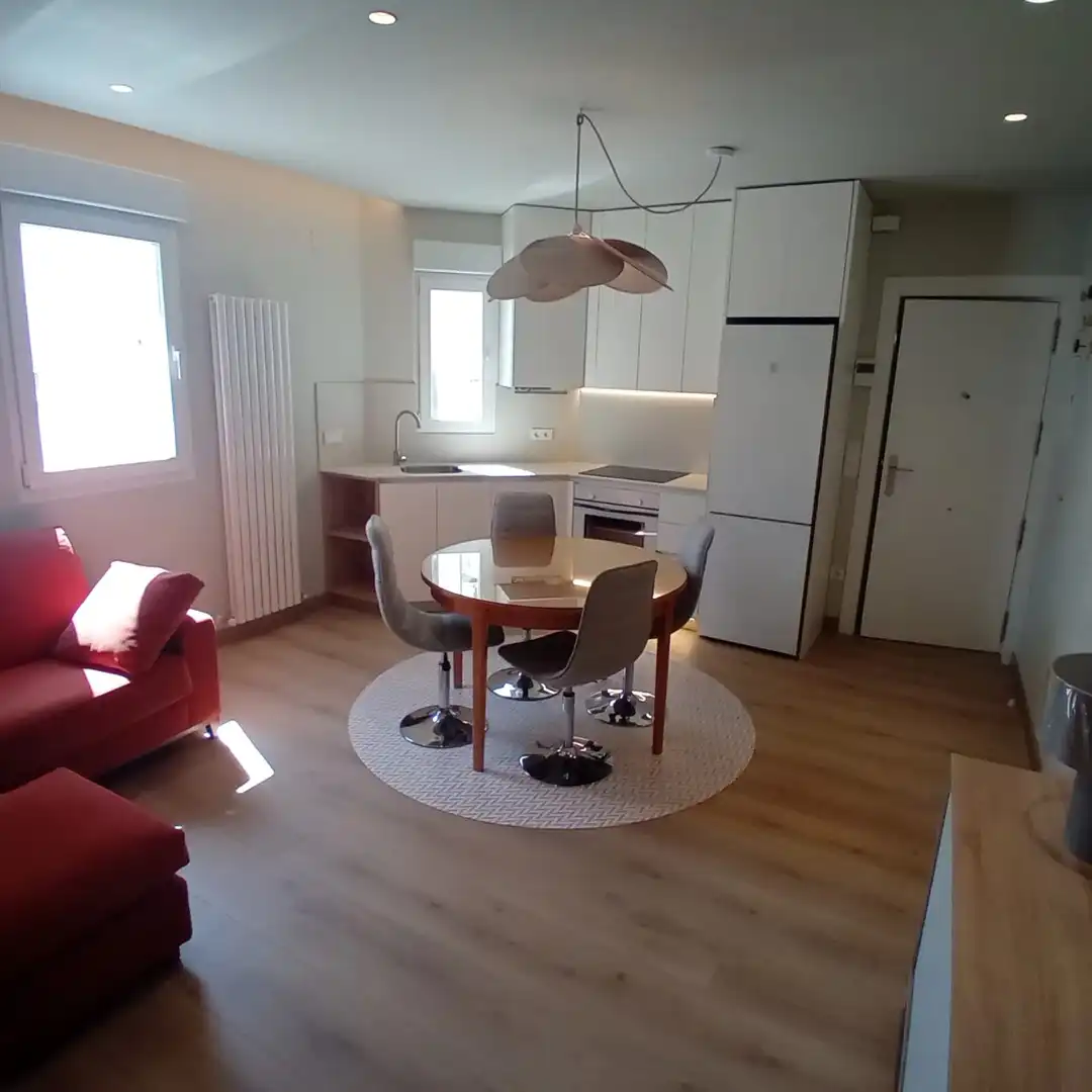 Appartement compact avec ascenseur à louer à Gran Vía de San Marcos, imagen 3