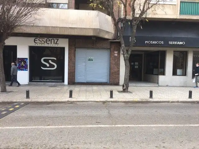 Local commercial à louer à Almansa