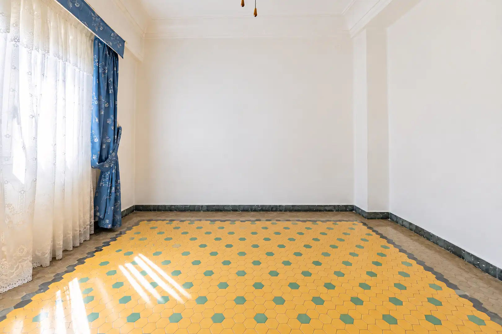 Flat with terrace for sale in Extramurs, imagen 9