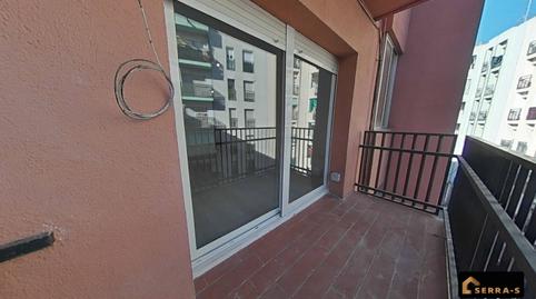 Foto 2 de Piso en venta en Calle Colombia, Rocafonda, Mataró
