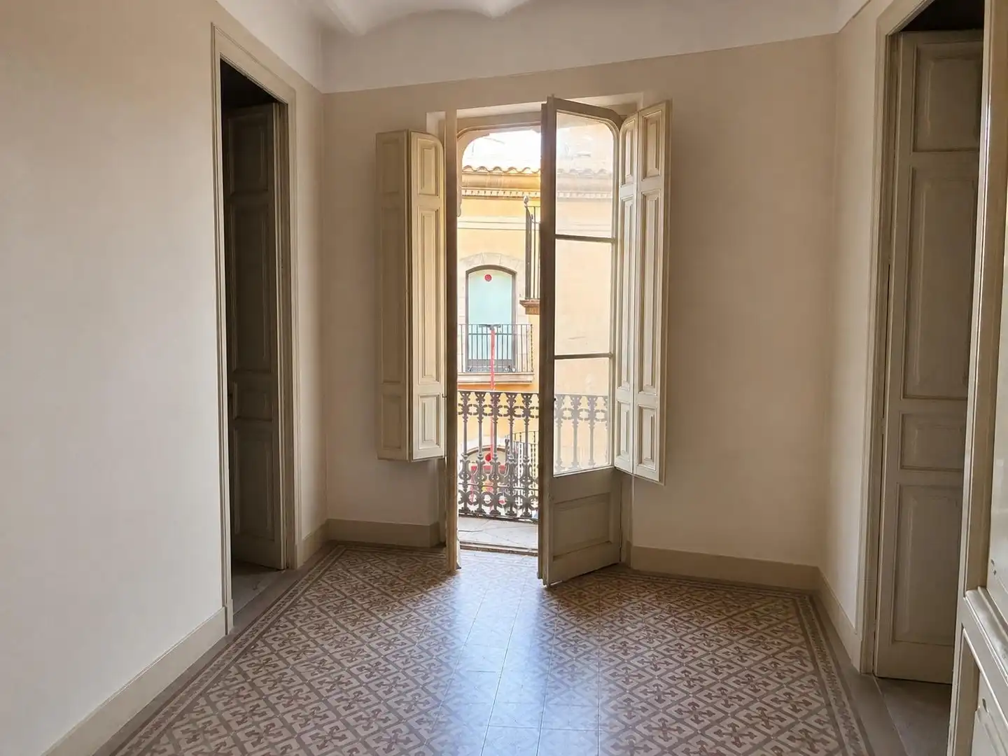 Buildings for sale in Figueres