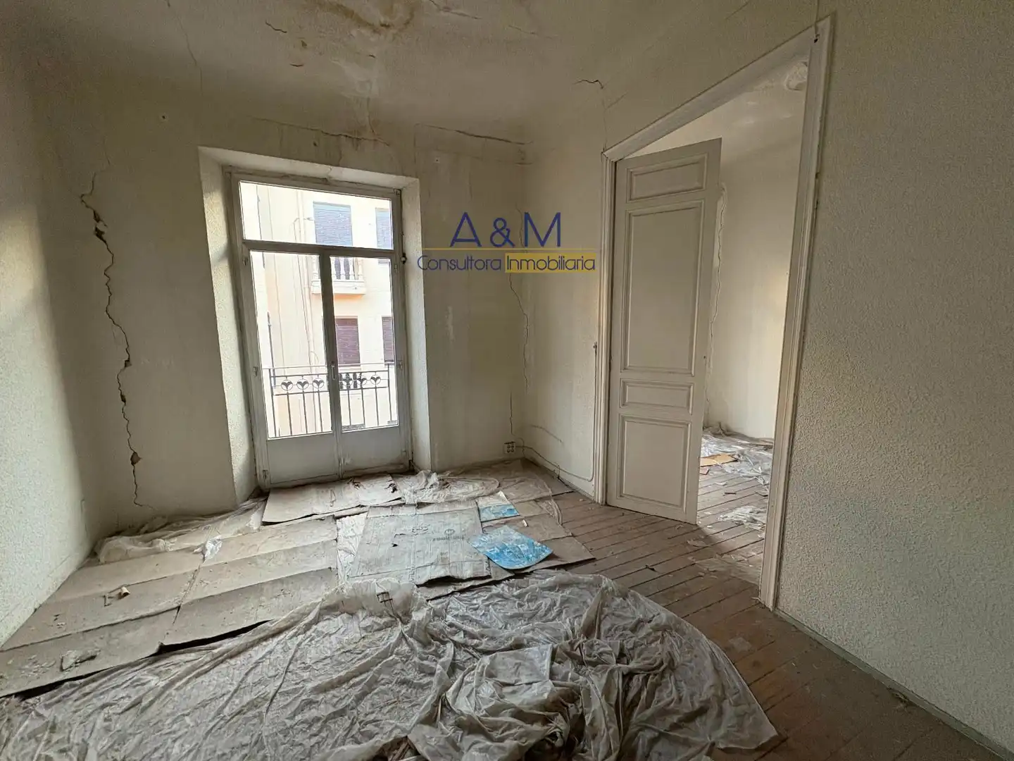 Buildings for sale in Manteria, Centro